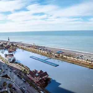Gq Premium Apartments In Alliance Palace شقة باتومي
